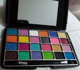Kit de Maquiagem 3D 24 cores Macrilan