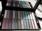 Kit de Maquiagem Jasmyni 24 cores